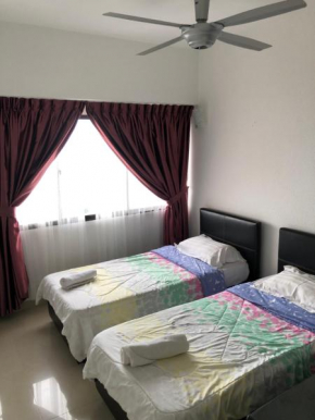 Beach Resort Apartment Batu Ferringhi 05